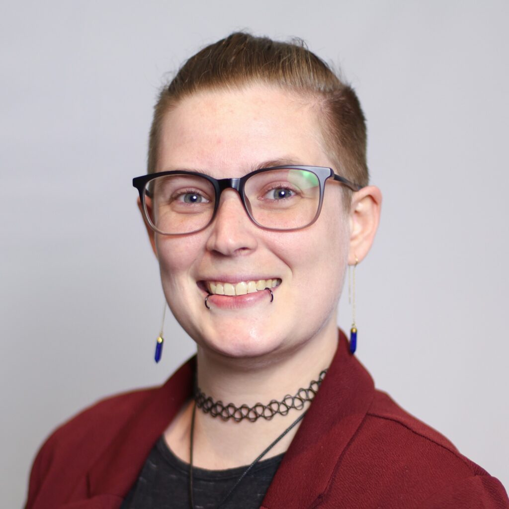 Jessi Davis, Peer Specialist headshot photo