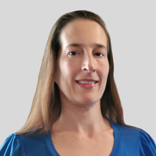 Stephanie Tapscott, MSW, headshot photo